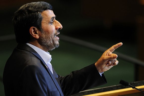 Iranian MPs seeking to question Ahmadinejad over forex market turmoil