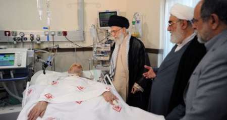 Supreme Leader visits senior cleric in hospital