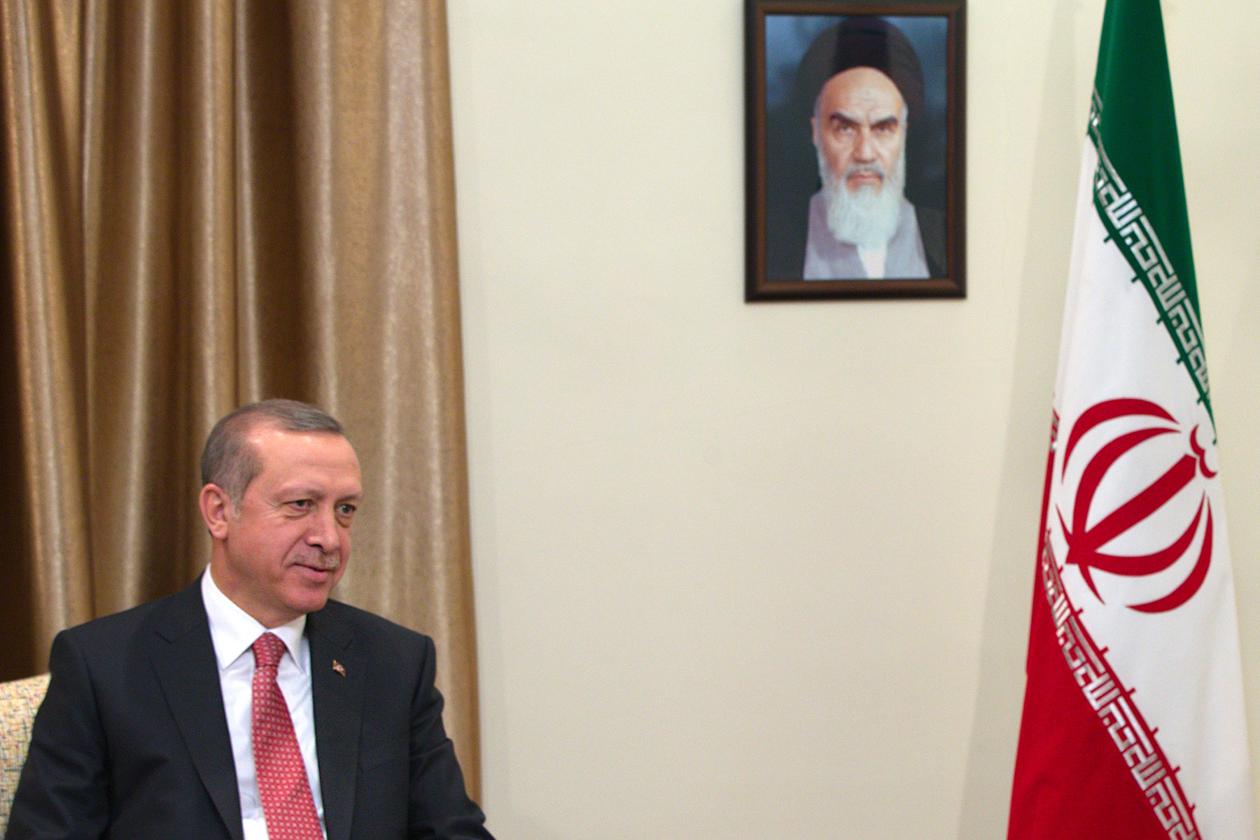 Iran's SL khamenei_ir meets Turkey's President _Erdogan in Tehran