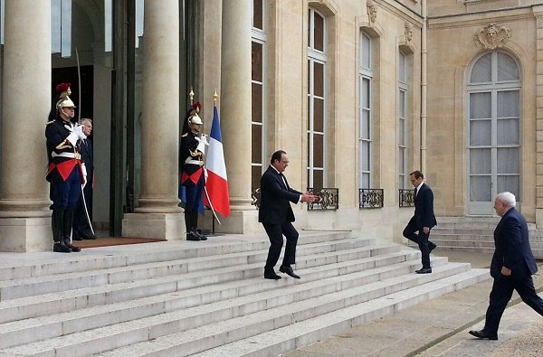 Zarif & Hollande