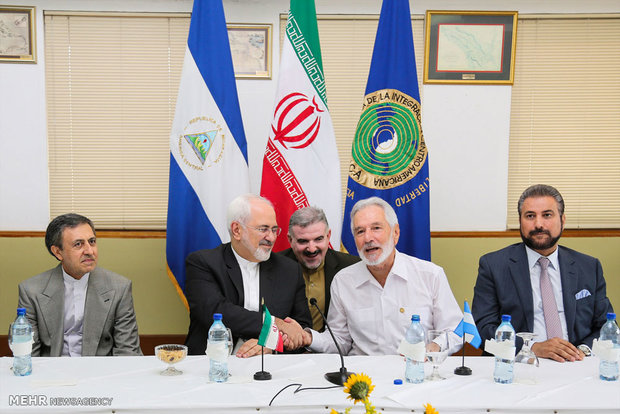 Zarif meets with Nicaraguan counterpart  (1)