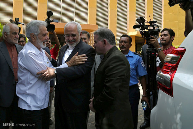Zarif meets with Nicaraguan counterpart  (10)
