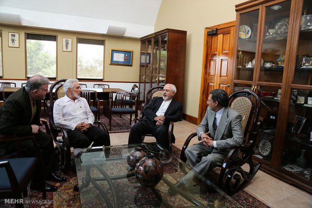 Zarif meets with Nicaraguan counterpart  (8)