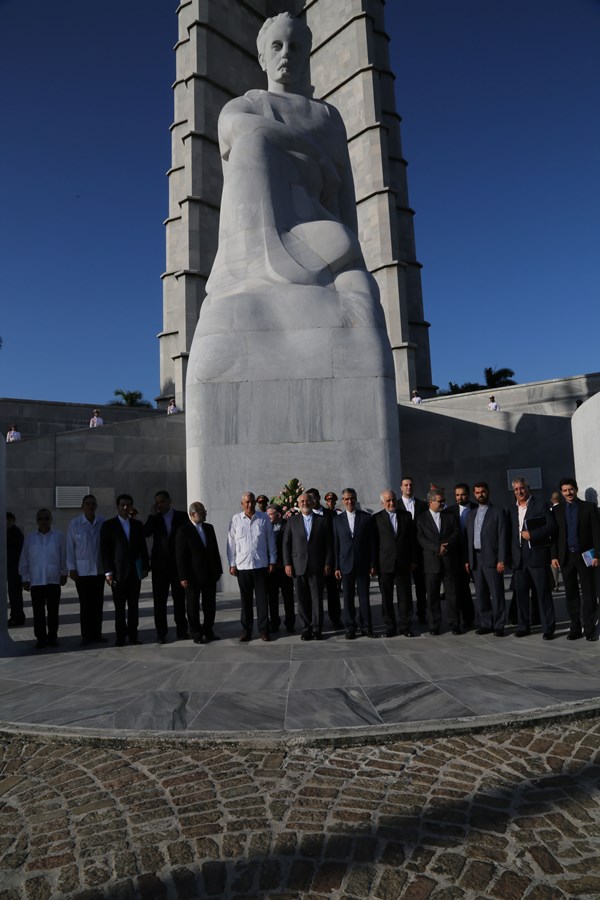 Zarif pays tribute to Cuban national hero